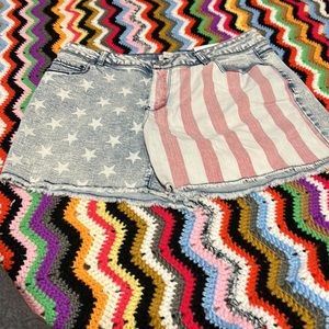 NWT Cato Est. 1946 Denim American flag stars & stripes shorts. Sizes: 12, 14, 16